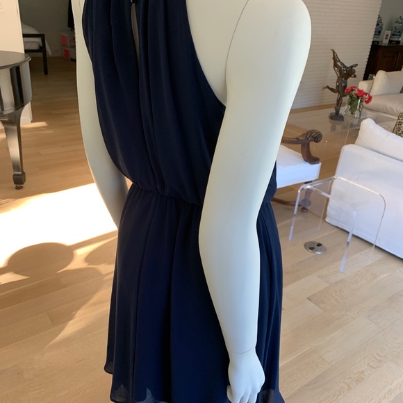 LUSH Nordstrom’s Flowy Navy Polyester Dress - Picture 4 of 8